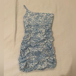 Blue & White Floral One-Shoulder Dress💙